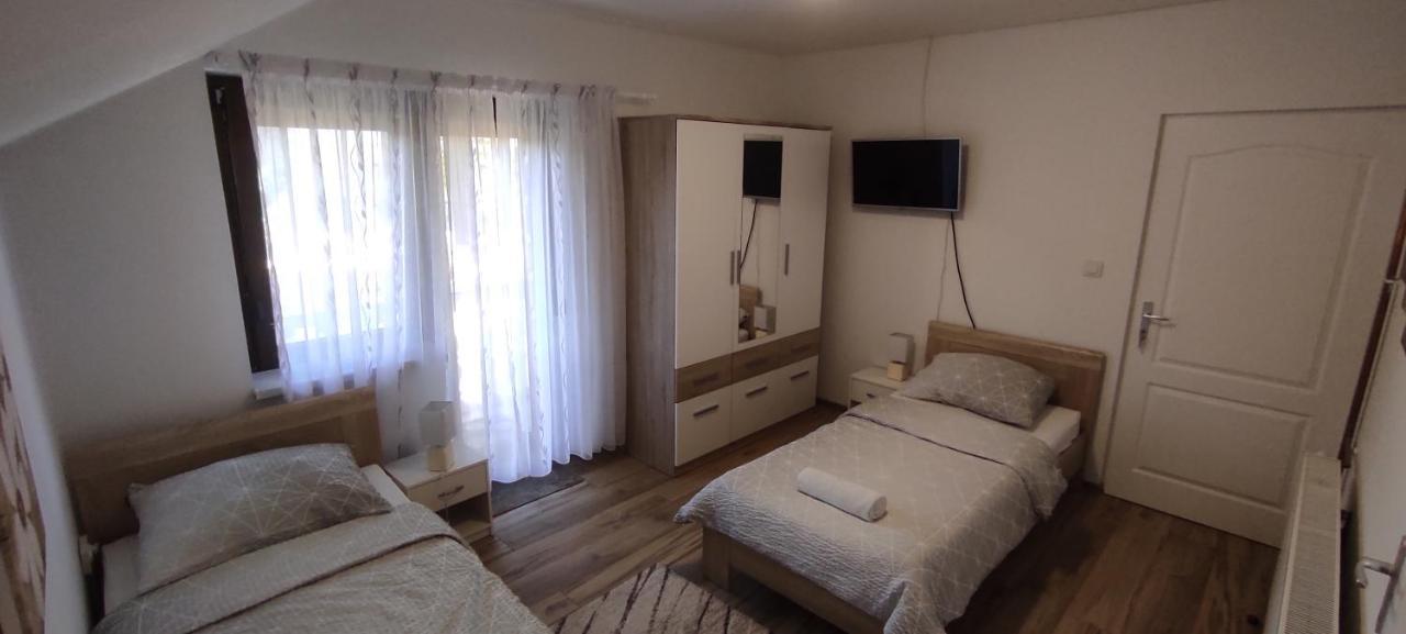 Apartman Majetic Otočac Extérieur photo