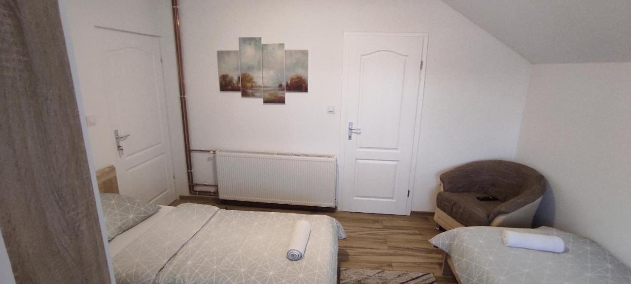 Apartman Majetic Otočac Extérieur photo