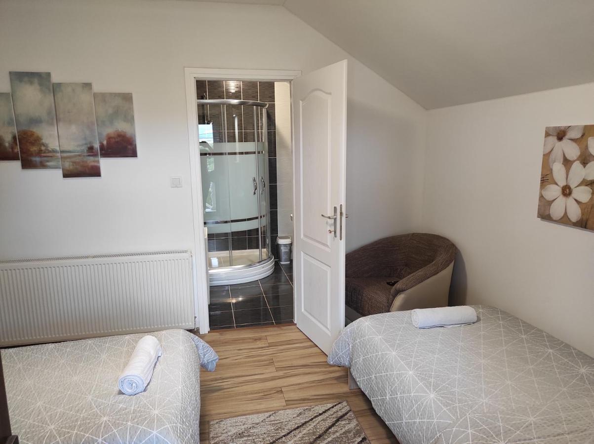 Apartman Majetic Otočac Extérieur photo