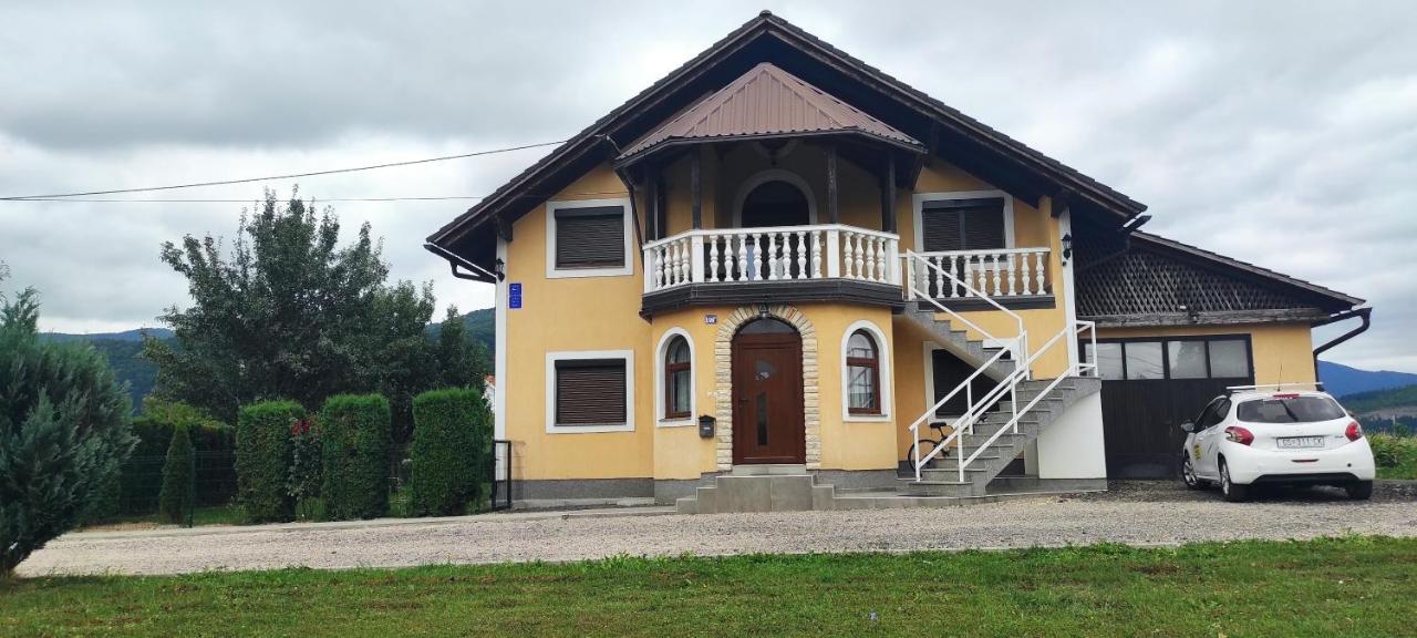 Apartman Majetic Otočac Extérieur photo