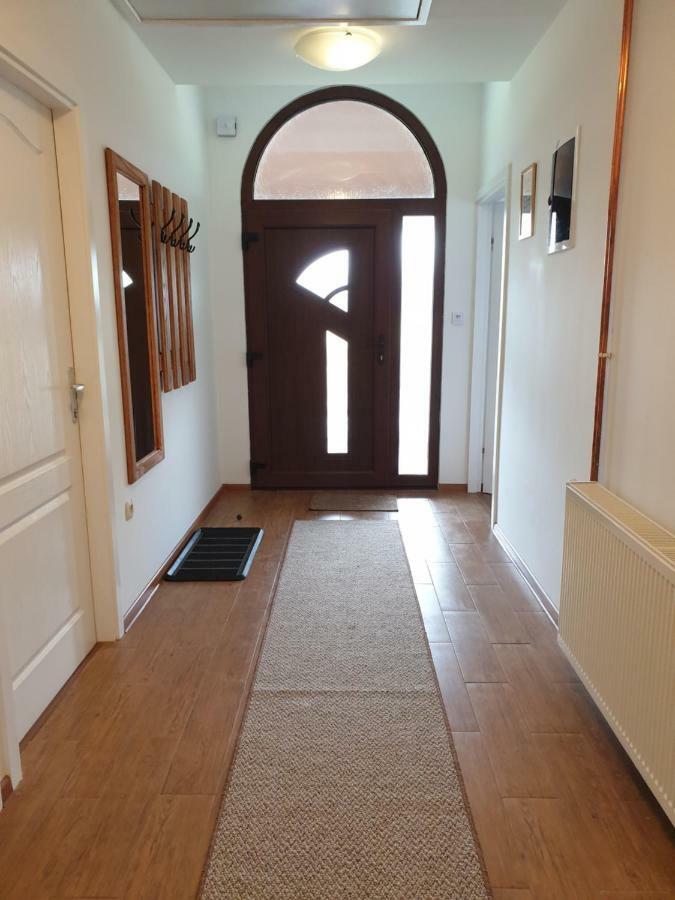 Apartman Majetic Otočac Extérieur photo